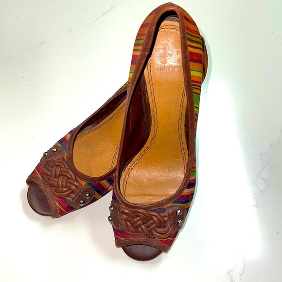 Gianni Binni colorful peep toe heels. - Picture 8 of 8
